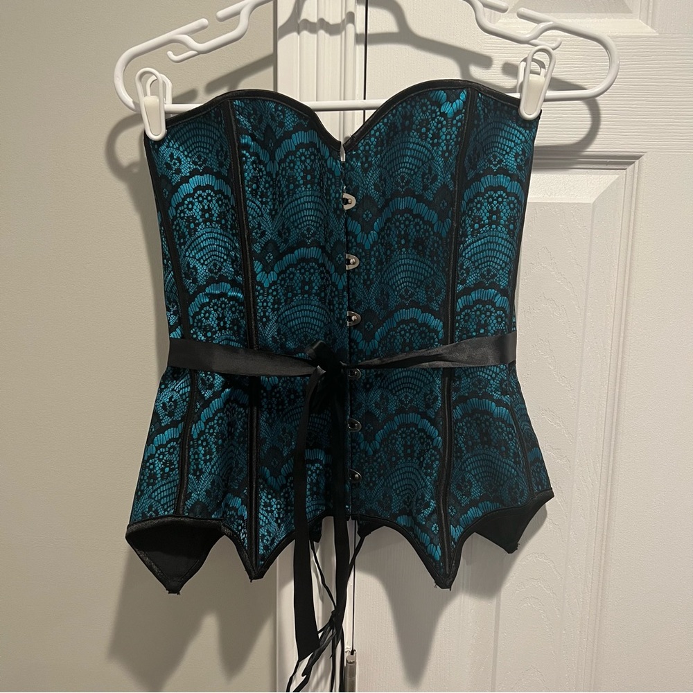 🎃Black and Teal Lace Overlay Corset with Black Ribbon🎃